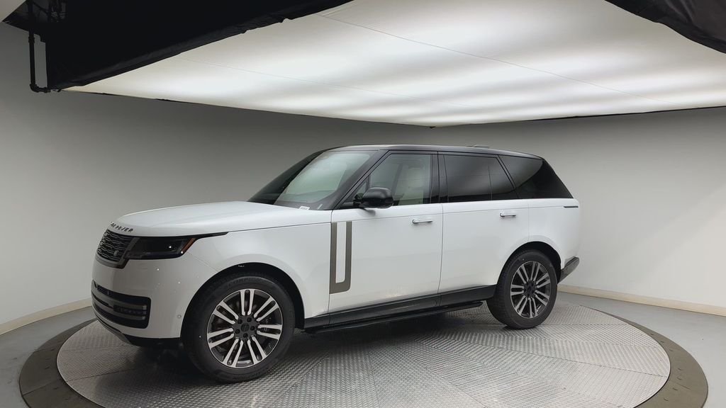 New 2026 Fuji White Land Rover SE image 6