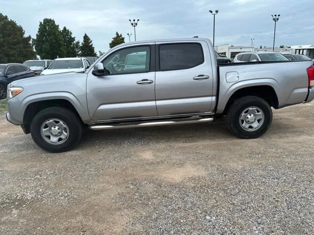 Used 2017 Silver Toyota SR image 7