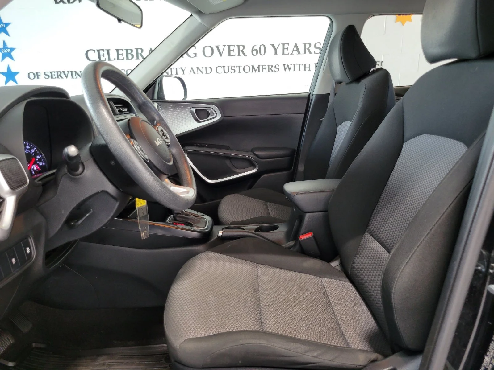 Used 2022 Black Kia LX image 8