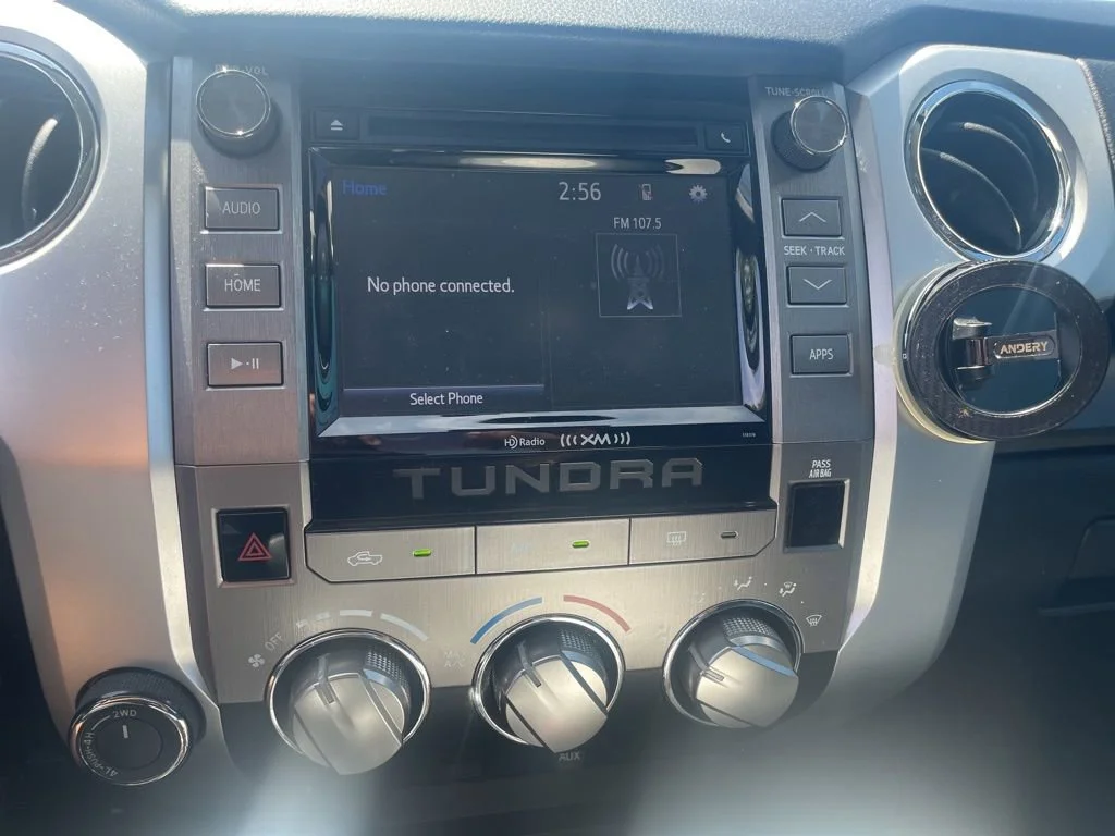 Used 2019 Silver Toyota SR5 5.7L V8 image 21
