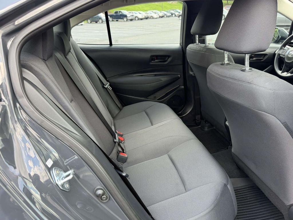 Certified Used 2025  Toyota LE image 14