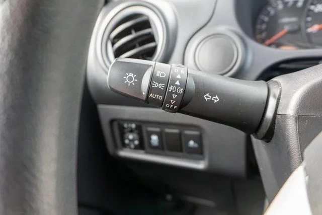 Used 2024 Blue Mitsubishi LE image 20