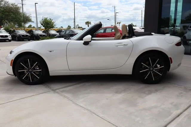New 2026 Snowflake White Pearl Mazda Grand Touring image 23