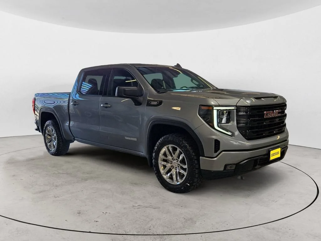 Certified Used 2025 Sterling Metallic GMC Elevation image 3
