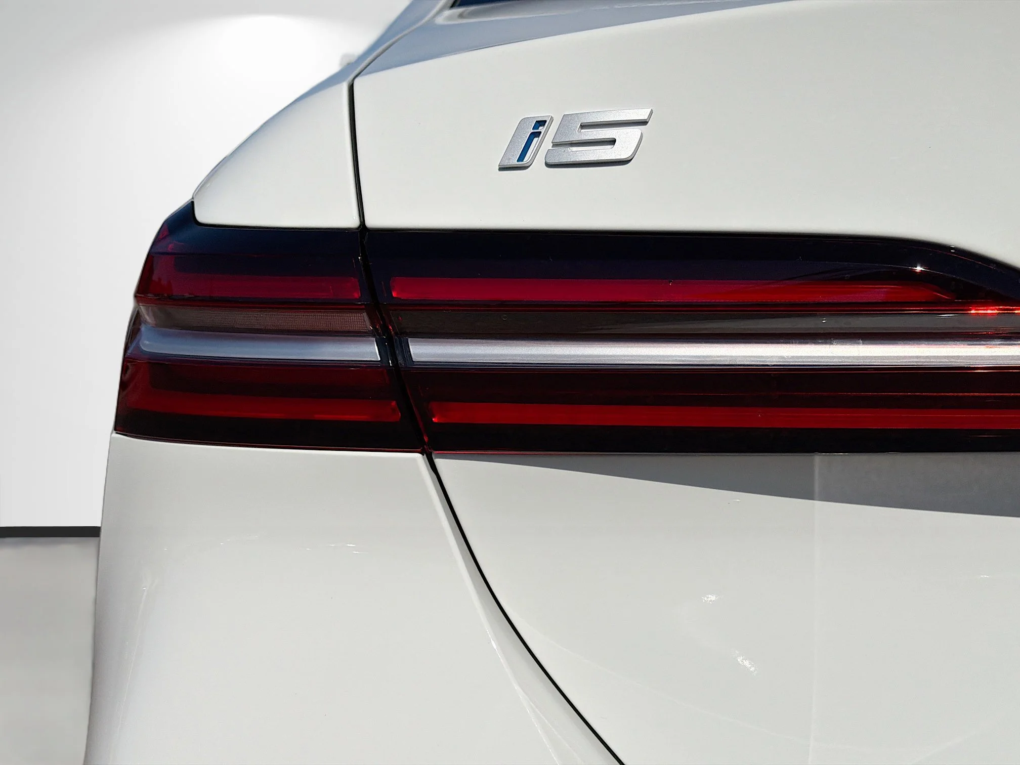 New 2026 Alpine White BMW eDrive40 image 10