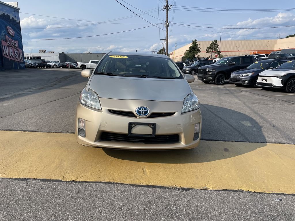 Used 2010 Gold Toyota II image 5