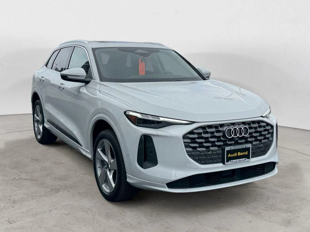 2025 Audi Q5 40 Premium Plus's photo
