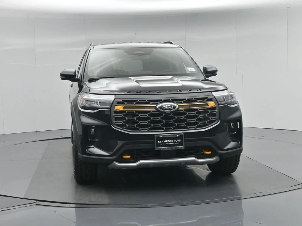 New 2026 Agate Black Metallic Ford Tremor image 55