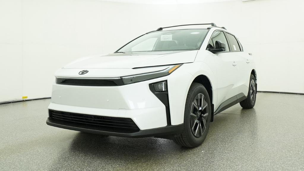 New 2026 WINDCHILL PEARL Toyota XLE image 67