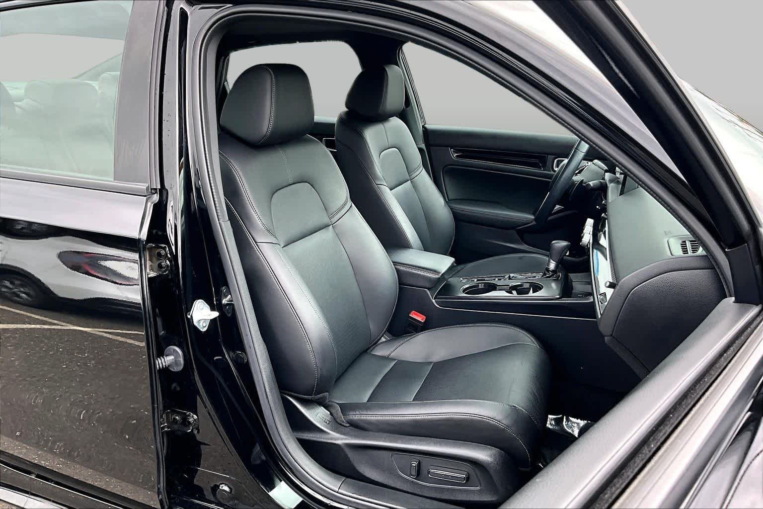 2025 Honda Civic Sport Touring - Photo 9