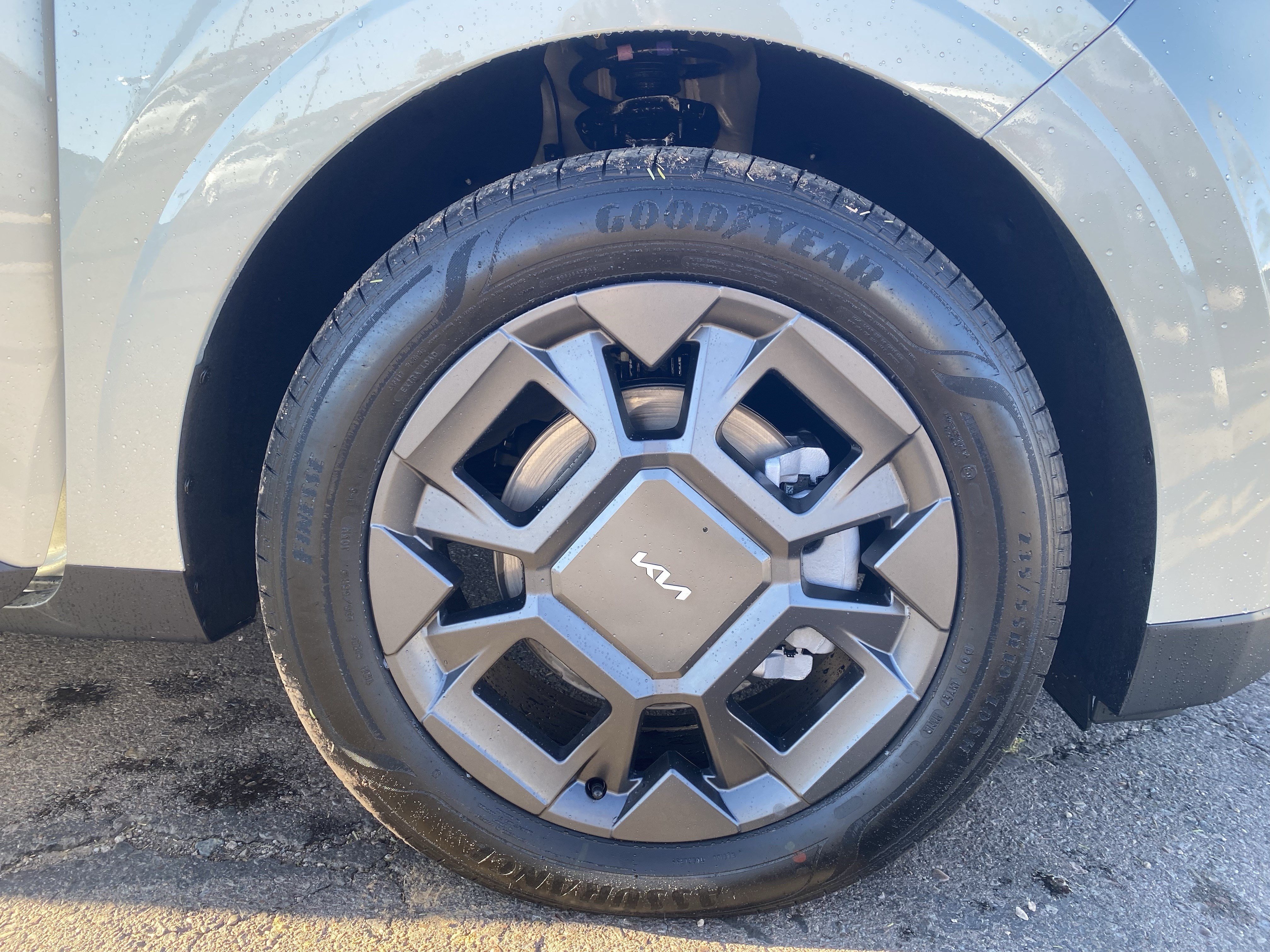 New 2026 Ivory Silver Kia EX image 7