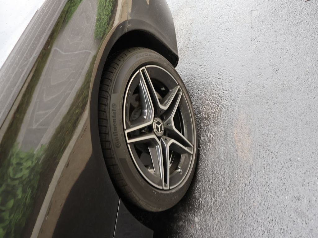 Certified Used 2023 Graphite Gray Metallic Mercedes-Benz C 300 image 18