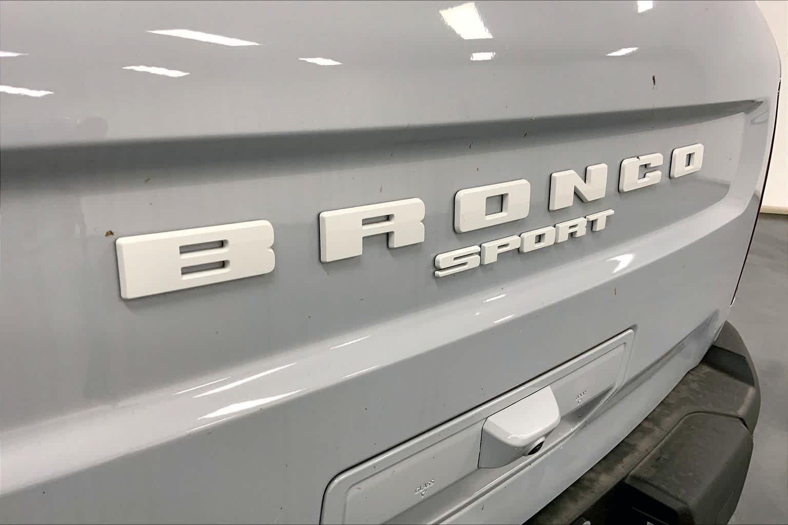 New 2026 Space White Metallic Ford Outer Banks® image 12