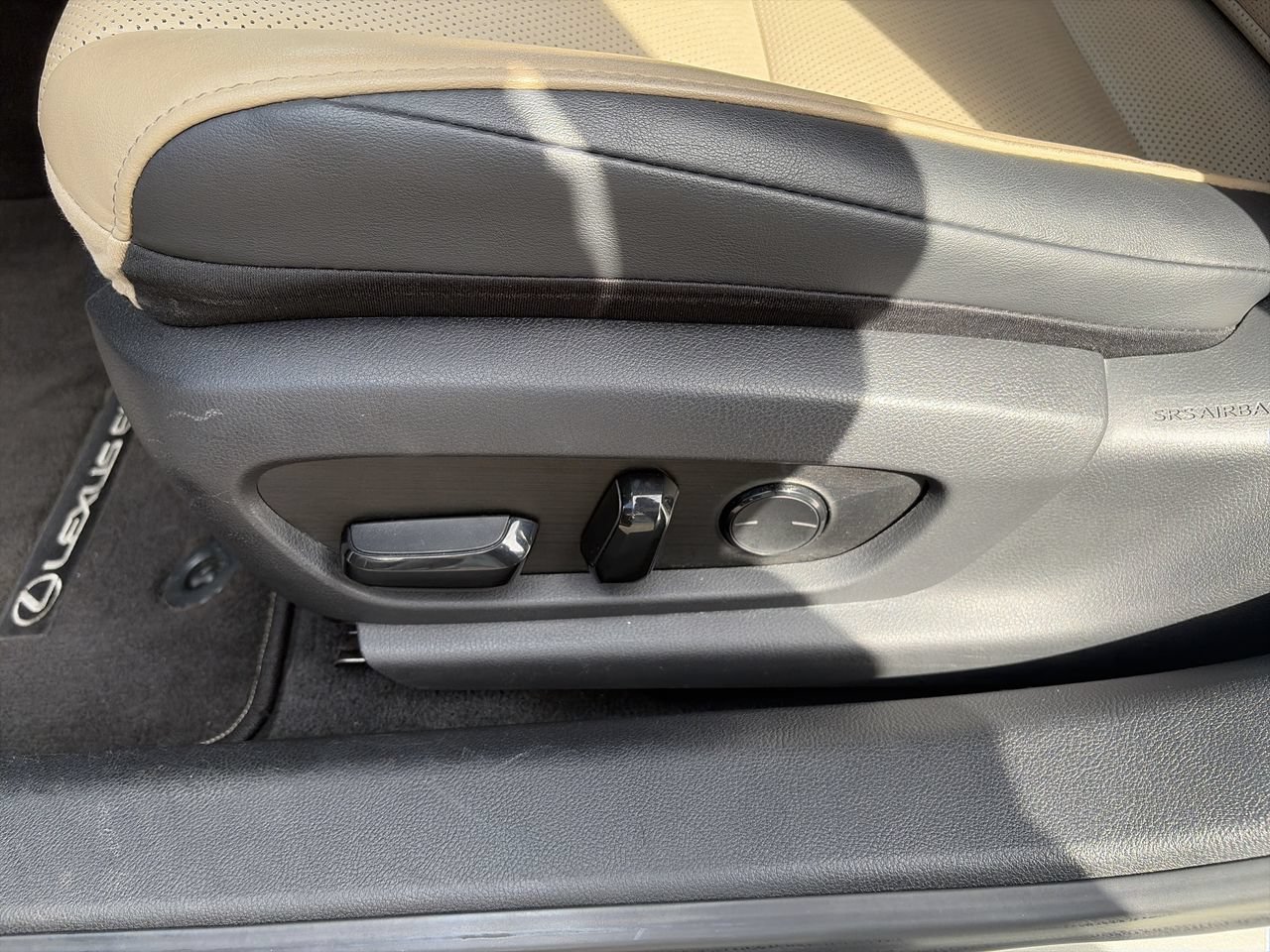 Used 2019 Moonbeam Beige Met Lexus ES 350 image 15