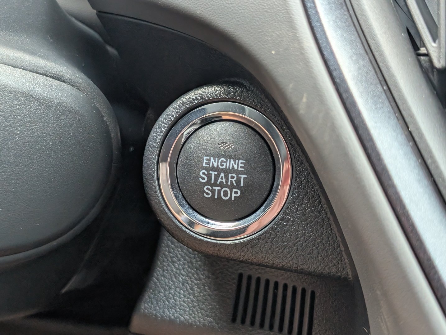 New 2026 MAGNETITE GRAY PEARL Subaru Premium image 18
