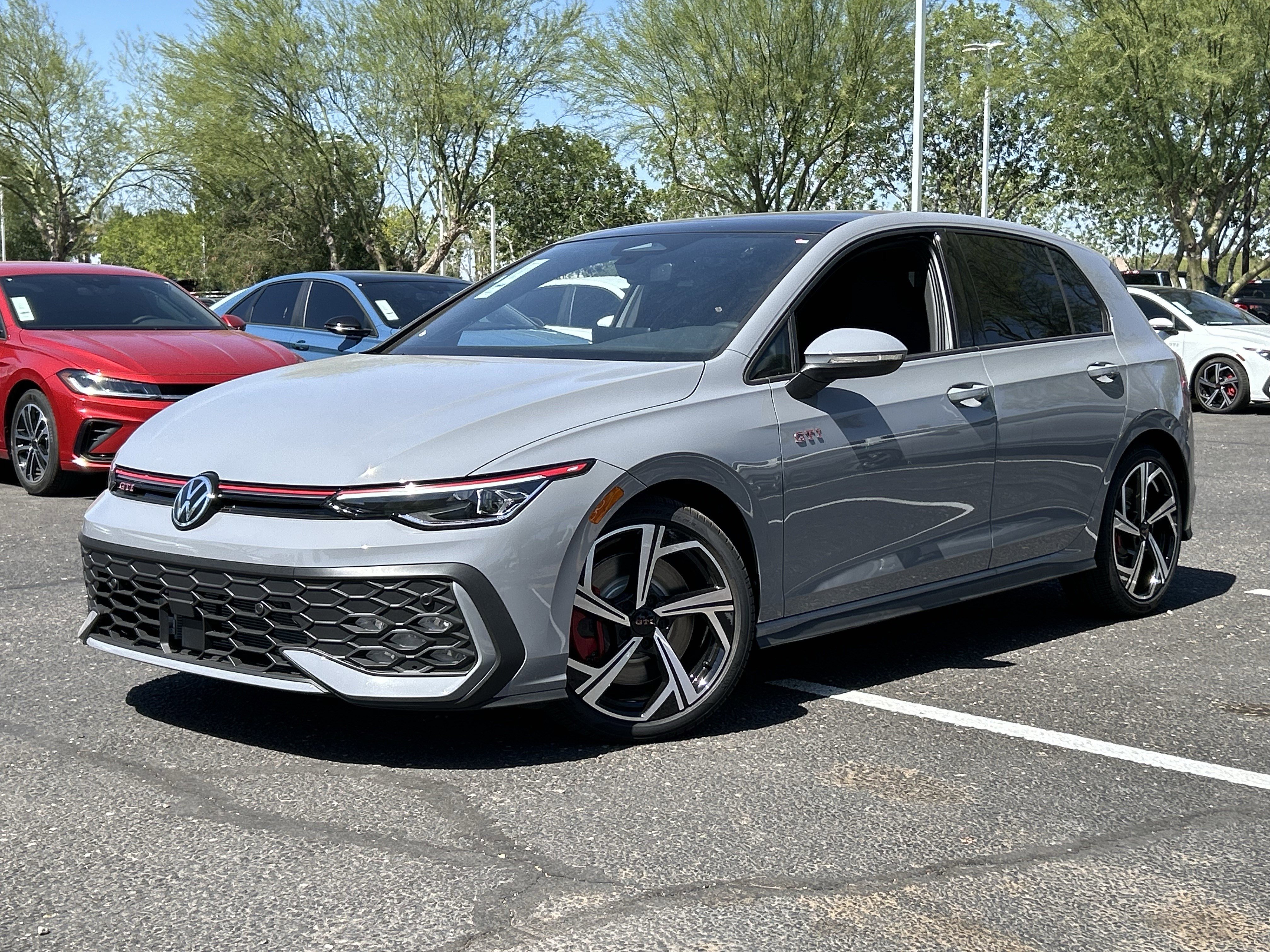 New 2026 Moonstone Gray Volkswagen SE image 21
