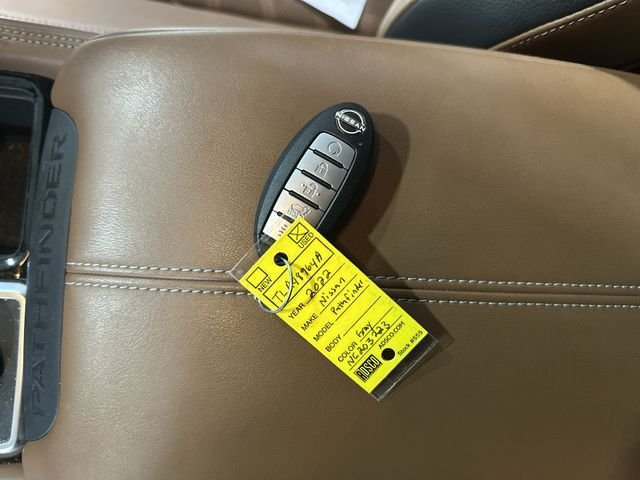 Used 2022 Gray Nissan Platinum image 33