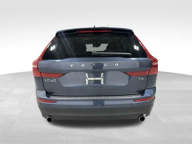 Used 2021 Denim Blue Metallic Volvo T6 Momentum image 7