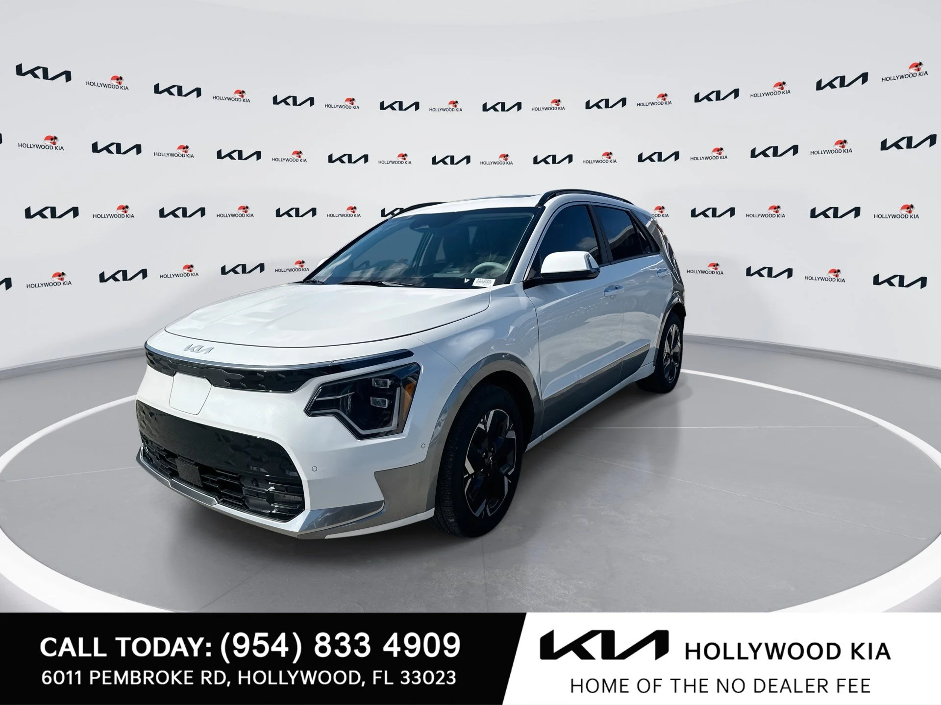 New 2025 Snow White Pearl Kia Wave image 4