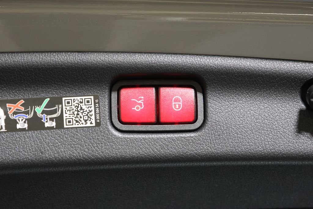 Used 2026 MANUFAKTUR Alpine Grey Mercedes-Benz C 300 image 56