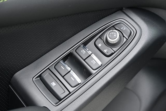 New 2026 White Subaru Onyx Edition Touring 7-Passenger image 19