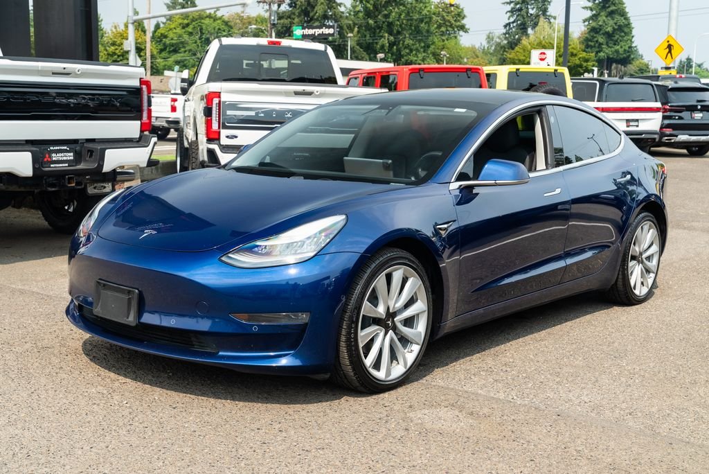 Used 2019 Deep Blue Metallic Tesla Performance image 2