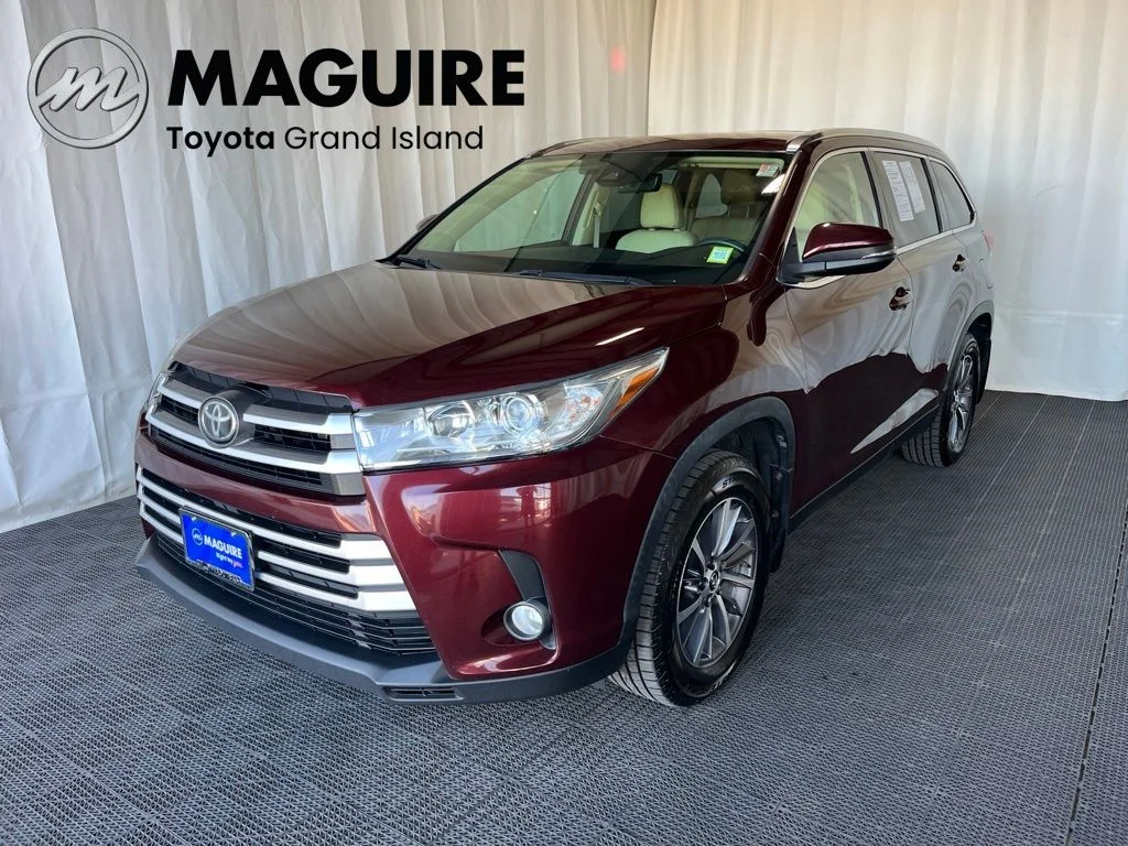 Used 2019 Red Toyota XLE image 1