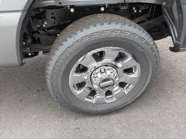 New 2026 Carbonized Gray Metallic Ford F-350® Lariat® image 8