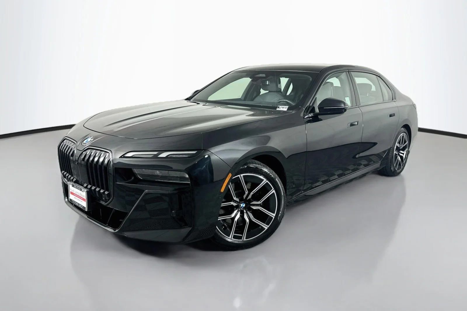 Used 2026 Black Sapphire Metallic BMW 740i xDrive image 1
