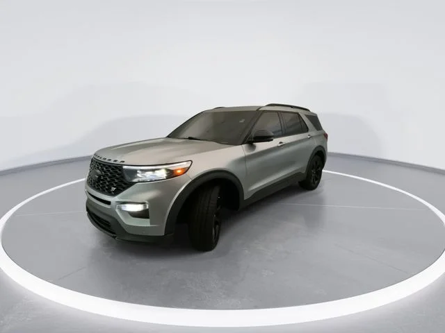 Used 2022 Silver Ford ST image 2