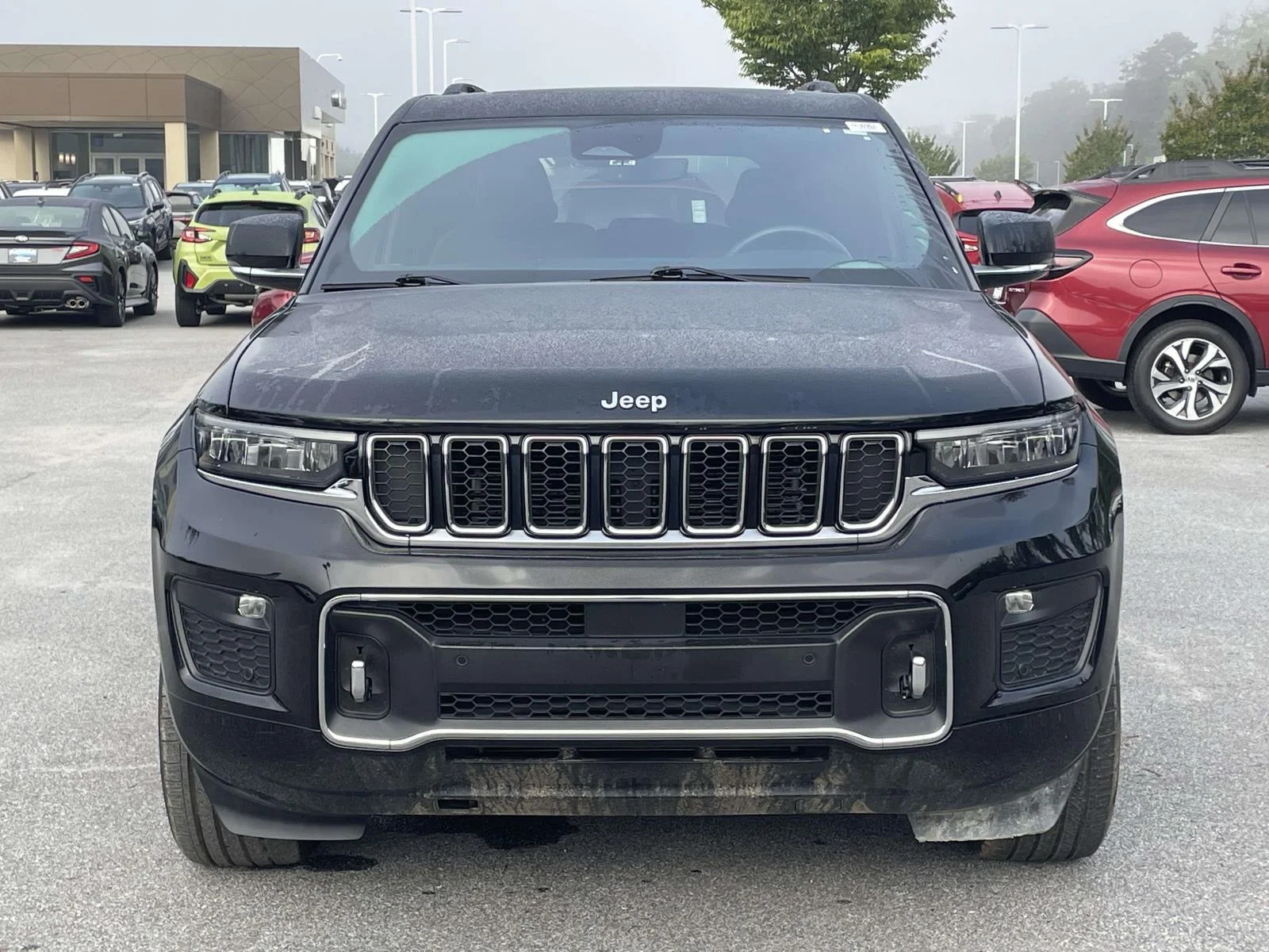 Used 2022 Diamond Black Crystal Pearlcoat Jeep Overland image 23