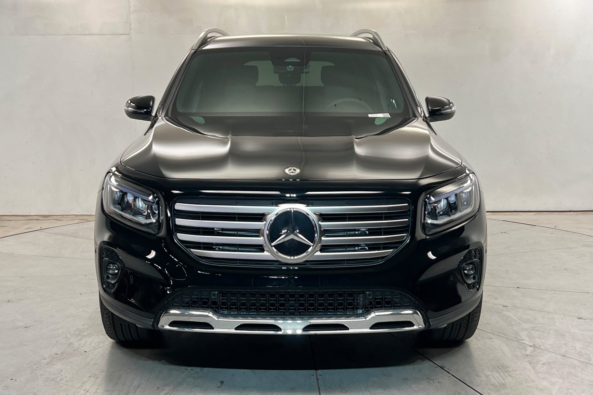 New 2026 Night Black Mercedes-Benz GLB 250 image 34