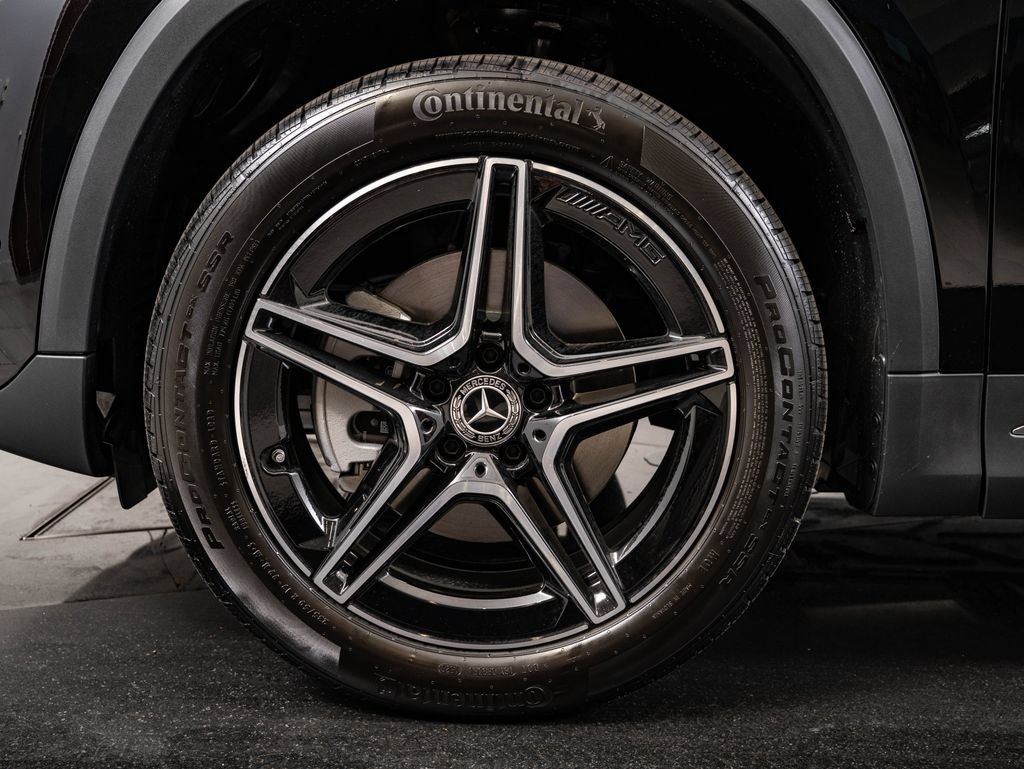 New 2026 Cosmos Black Metallic Mercedes-Benz GLA 250 image 13