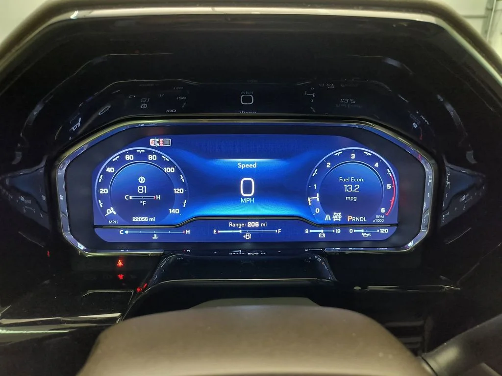 Used 2024 Summit White Chevrolet LTZ image 15