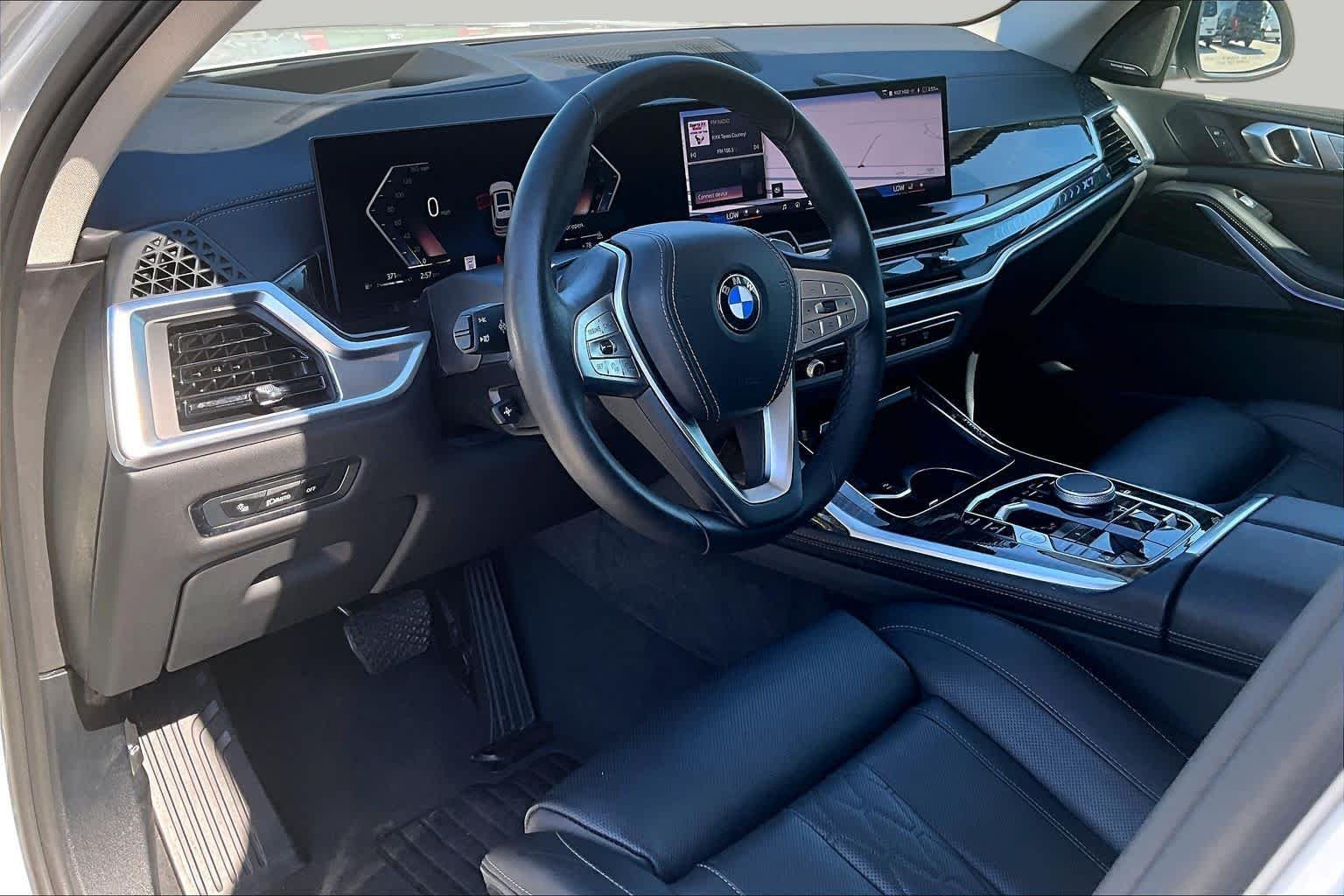 Used 2026 Alpine White BMW xDrive40i image 16