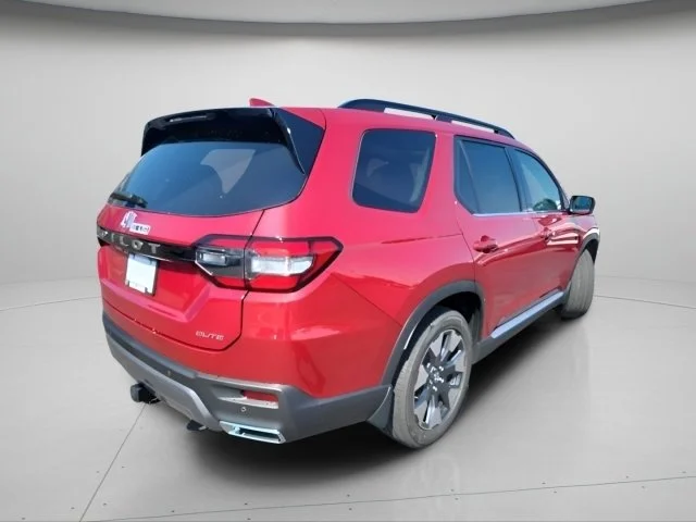 New 2026 Radiant Red Metallic II Honda Elite image 9