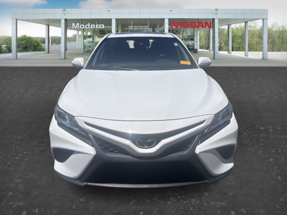 Used 2020 Super White Toyota SE image 8