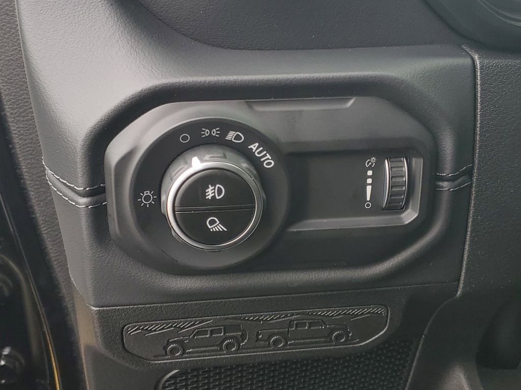 New 2026 Black Clearcoat Jeep Sahara image 18
