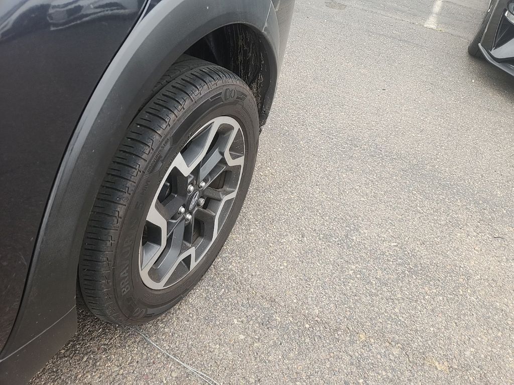 Used 2016 Gray Subaru 2.0i Premium image 9