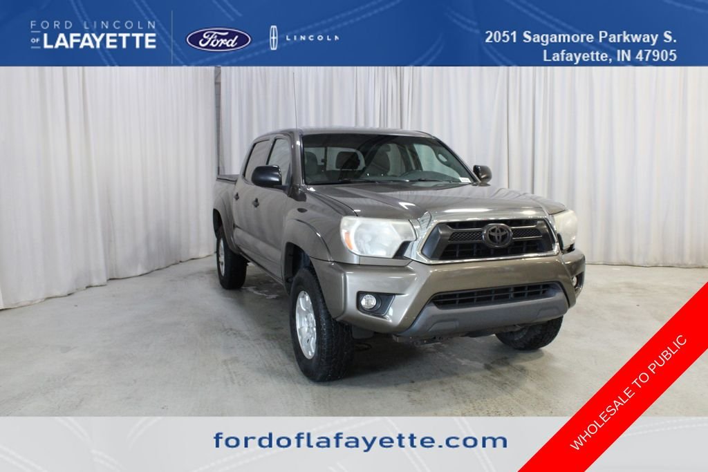 Used 2015 Pyrite Mica Toyota Base image 1