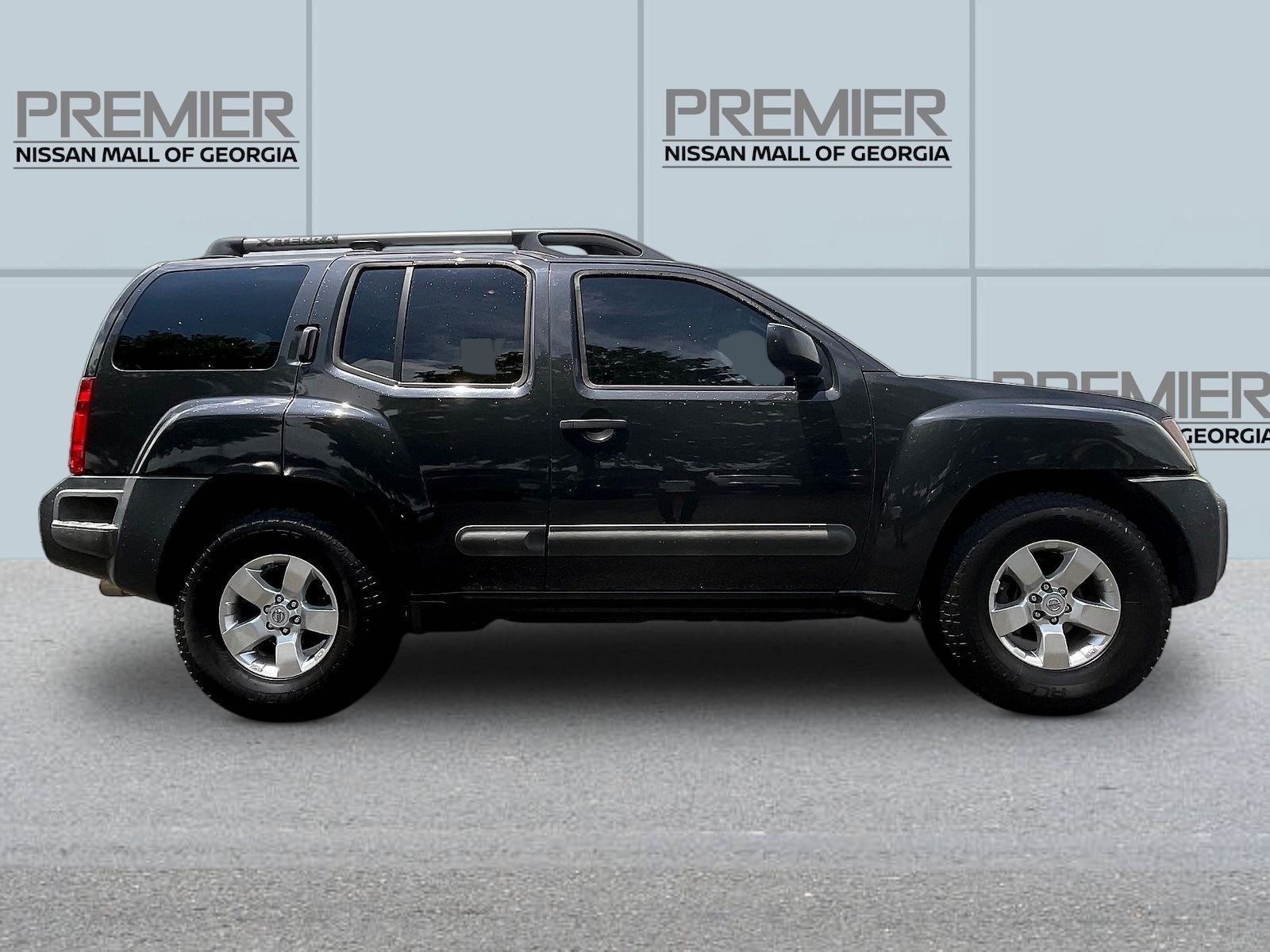 Used 2013 Black Nissan S image 8