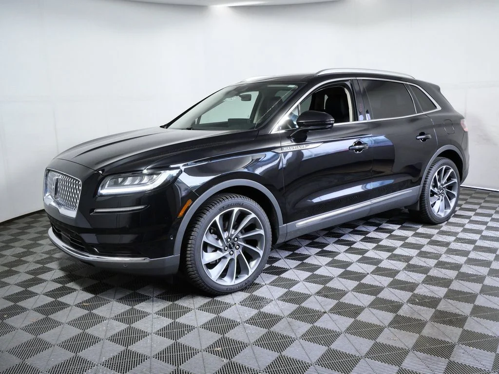 Certified Used 2022 Black Lincoln Reserve image 19