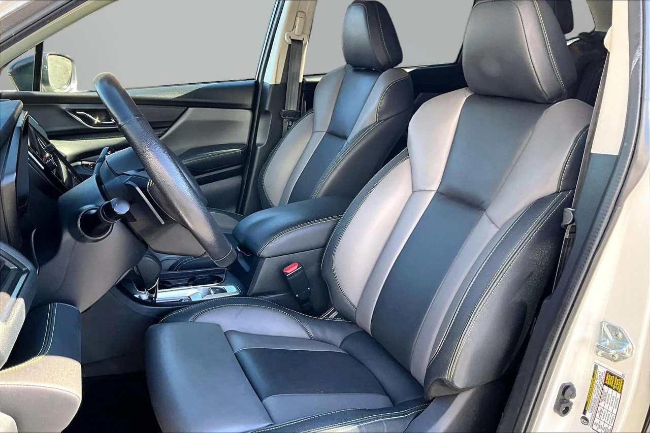 Used 2024 White Subaru Onyx Edition image 21