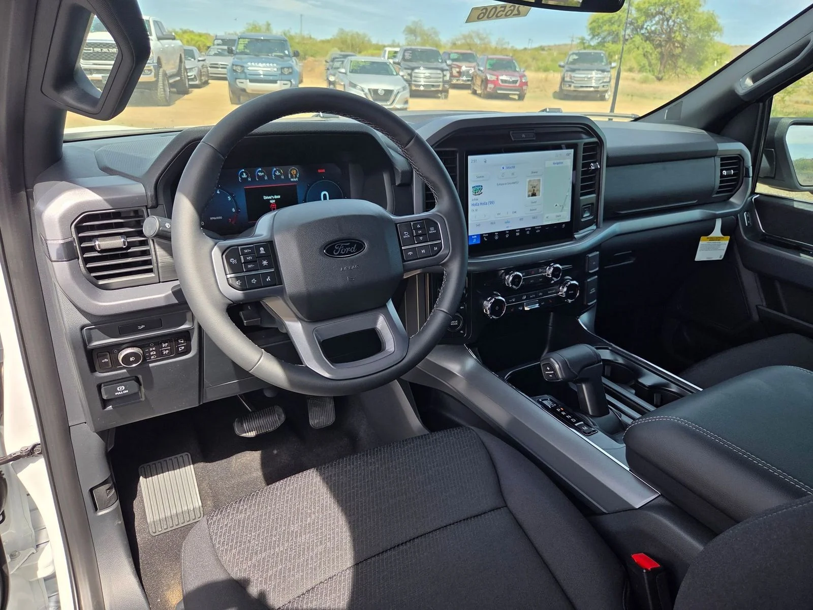 New 2026 Oxford White Ford XLT image 13