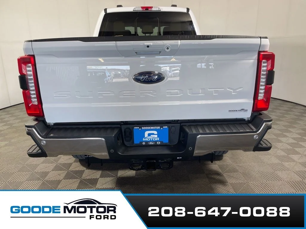 Certified Used 2023 Oxford White Ford Lariat image 7