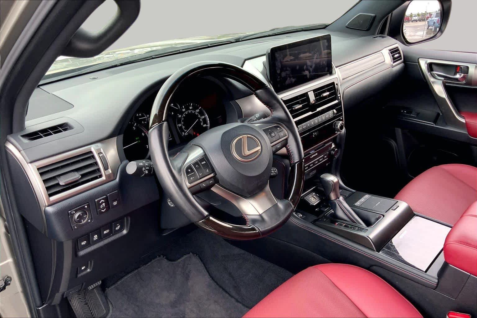Used 2023 Atomic Silver Lexus Premium image 17
