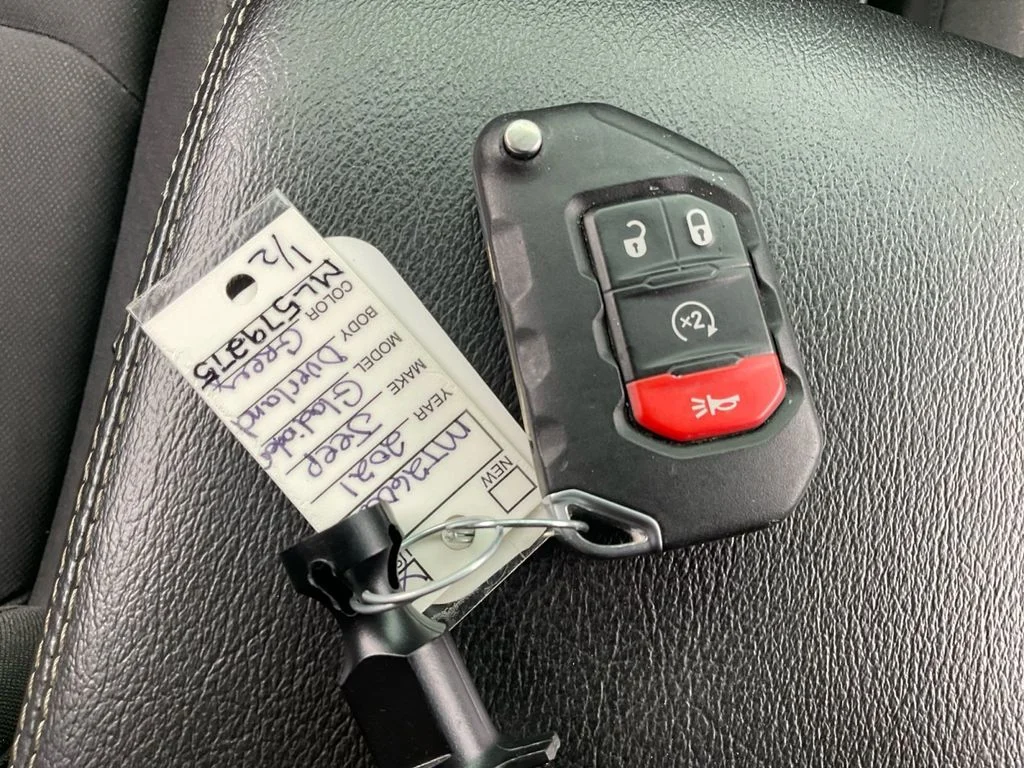 Used 2021 Gray Jeep Overland image 35