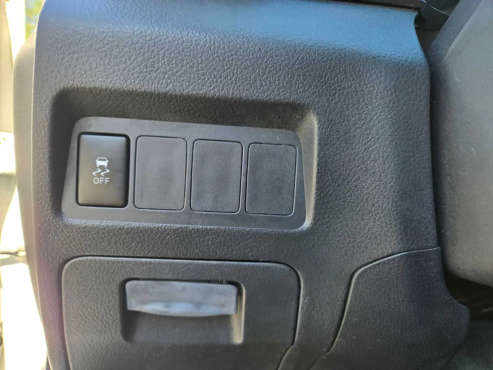 Used 2011  Toyota  image 20