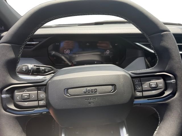 New 2026 Silver Zynith Clearcoat Jeep Laredo image 18
