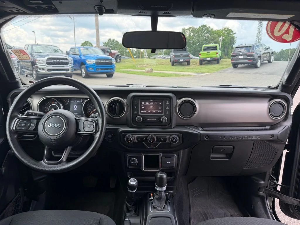 Used 2020 Black Jeep Sport image 36